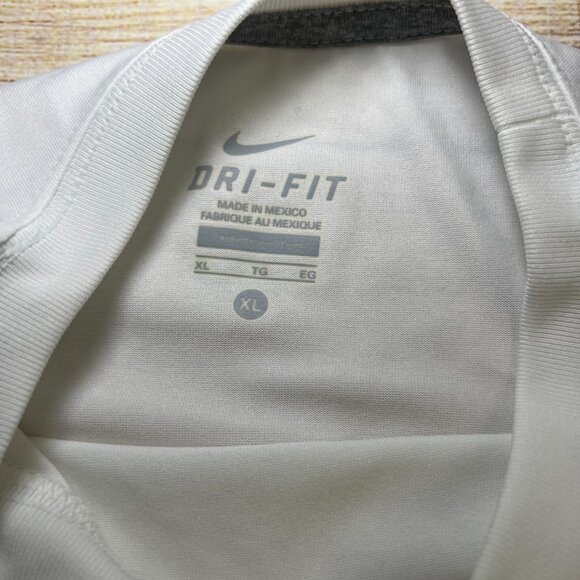 Nike Dri-Fit Men's XL White Short Sleeve Athletic Training T-Shirt Preowned - Picture 3 of 6